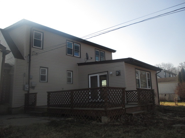 2318 Ruby St, Melrose Park, IL 60164 photo 2