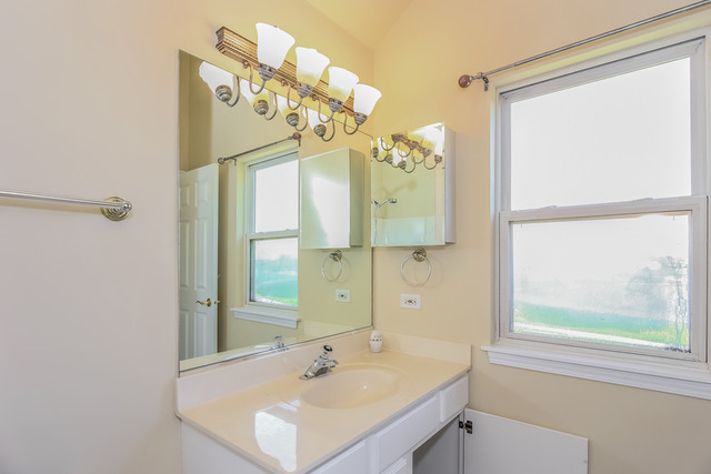 25460 W Gateway Cir, Plainfield, IL 60585 photo 11