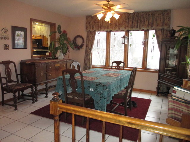 17872 Hickory St, Lansing, IL 60438 photo 3