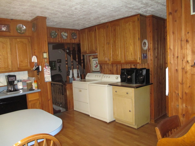 17872 Hickory St, Lansing, IL 60438 photo 6