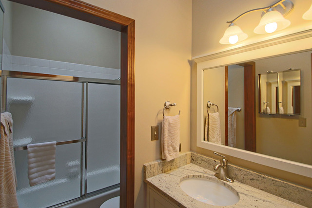 1534 Falcon Dr, Wheaton, IL 60187 photo 18
