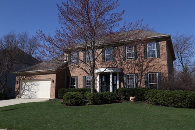 1534 Falcon Dr, Wheaton, IL 60187 photo 1