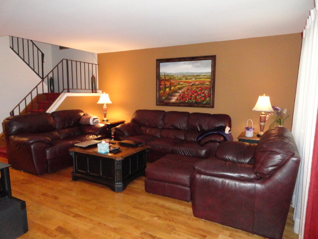 422 Ferne Dr, Wheeling, IL 60090 photo 1