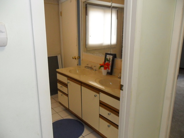 Undisclosed, Gurnee, IL 60031 photo 11