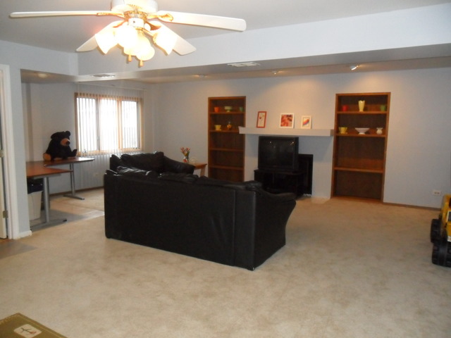 Undisclosed, Gurnee, IL 60031 photo 9