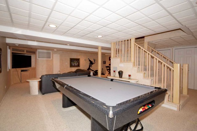 606 Robin Ct, Roselle, IL 60172 photo 16