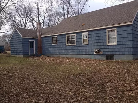 168 Grant St, Seneca, IL 61360 photo 4