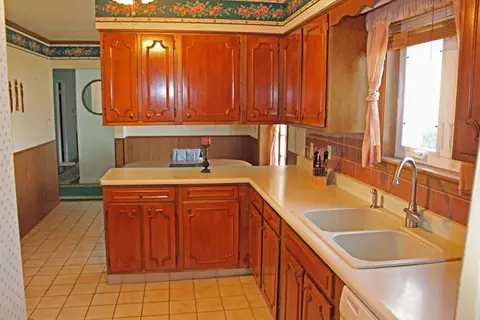 1316 Centennial Dr, Peru, IL 61354 photo 9