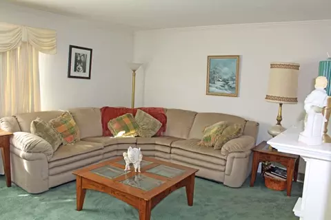 1316 Centennial Dr, Peru, IL 61354 photo 3