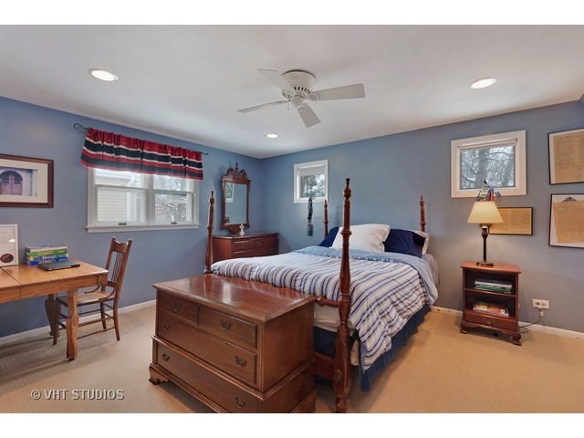 712 Hermitage Dr, Deerfield, IL 60015 photo 12
