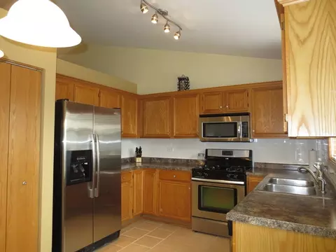 2311 Caton Cor, Plainfield, IL 60586 photo 6