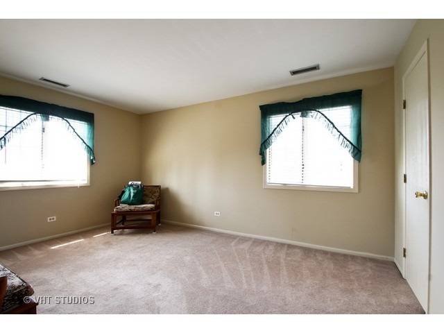 248 Brookside Ln #D, Willowbrook, IL 60527 photo 8