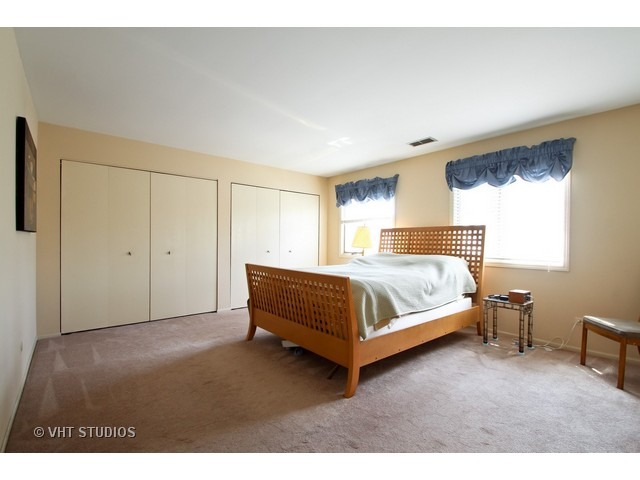 248 Brookside Ln #D, Willowbrook, IL 60527 photo 6