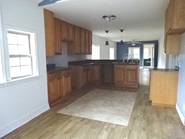 1407 E 4th St, Sterling, IL 61081 photo 3