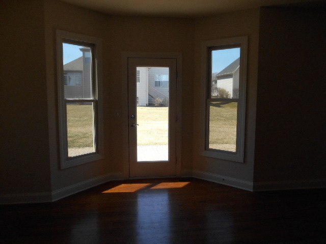 12848 Skyline Dr, Plainfield, IL 60585 photo 9