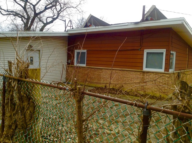 126 Algonquin St, Park Forest, IL 60466 photo 2