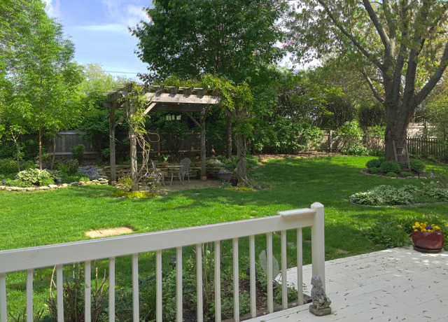 2285 Lakeside Dr, Aurora, IL 60504 photo 2