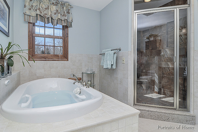 2285 Lakeside Dr, Aurora, IL 60504 photo 14