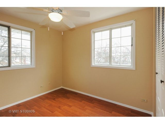 1678 Groton Ct, Wheaton, IL 60189 photo 10