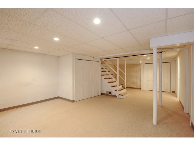 1678 Groton Ct, Wheaton, IL 60189 photo 7