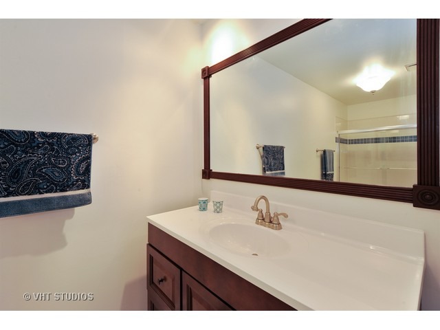1678 Groton Ct, Wheaton, IL 60189 photo 11