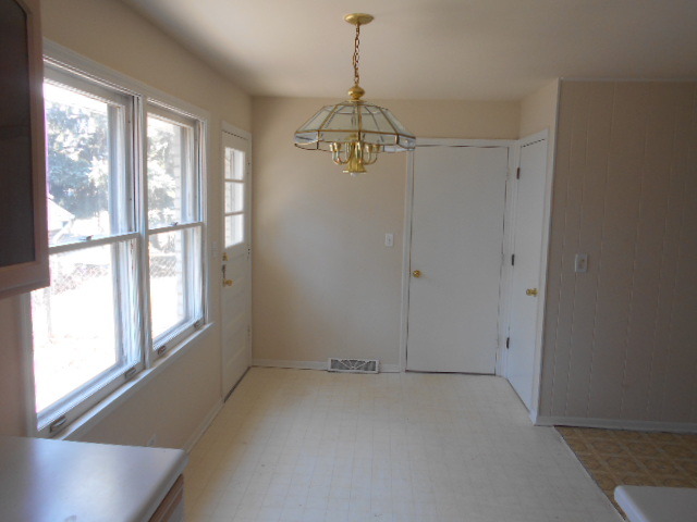 2009 E Seminole Ln, Mount Prospect, IL 60056 photo 13
