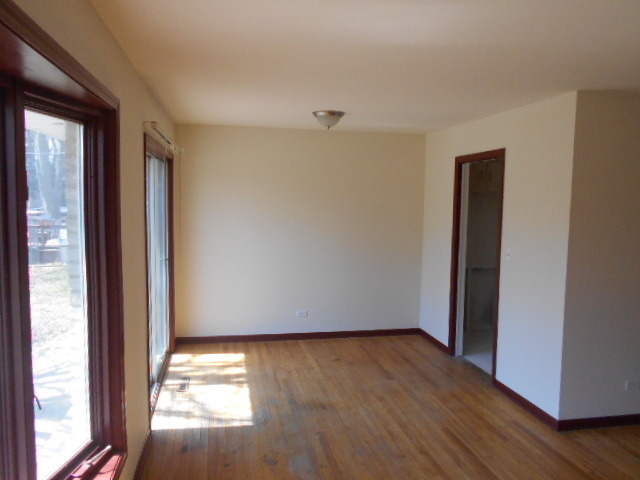 2009 E Seminole Ln, Mount Prospect, IL 60056 photo 8