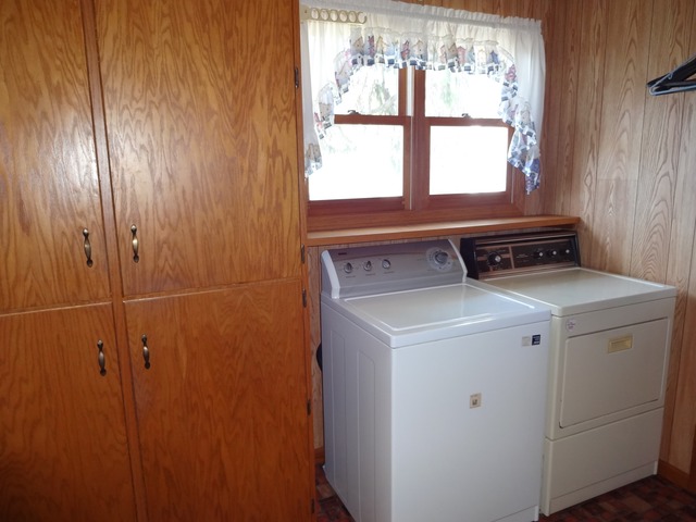 315 E Front St, Mount Morris, IL 61054 photo 8