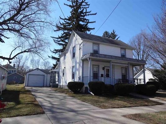 315 E Front St, Mount Morris, IL 61054 photo 1
