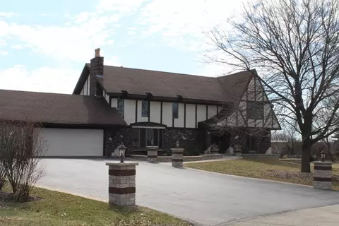 35 W017 Frontenac Dr, Dundee, IL 60118 photo 1