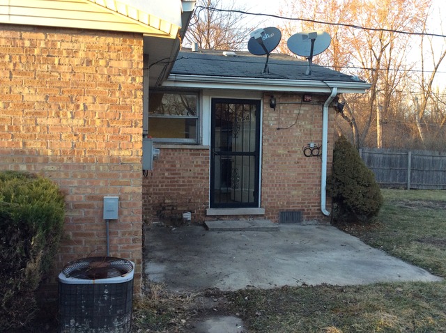 14433 Springfield Ave, Midlothian, IL 60445 photo 4