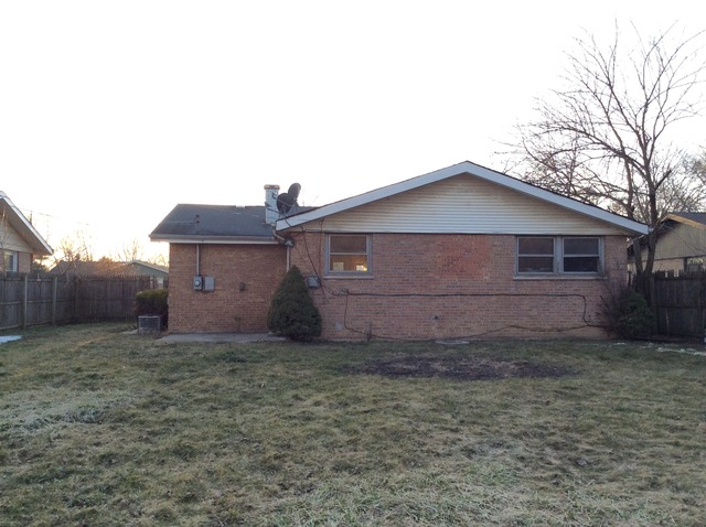 14433 Springfield Ave, Midlothian, IL 60445 photo 3