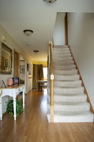 4703 Colony Ct, Mchenry, IL 60050 photo 2