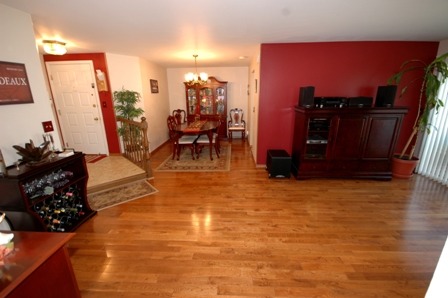 33 Creekside Cir #D, Elgin, IL 60123 photo 8