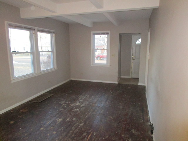 787 Stewart Ave, Elgin, IL 60120 photo 8