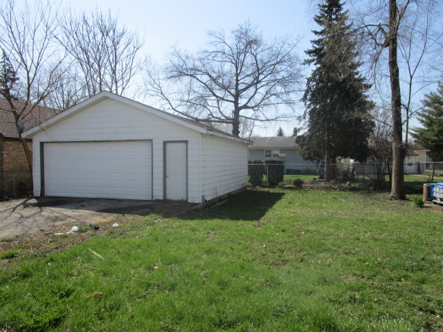 787 Stewart Ave, Elgin, IL 60120 photo 7