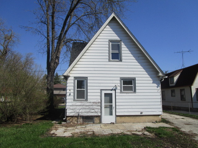 787 Stewart Ave, Elgin, IL 60120 photo 5