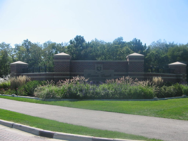 3665 Thornhill Dr, Elgin, IL 60124 photo 3