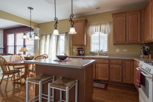 25011 Armstrong Ln, Plainfield, IL 60585 photo 9