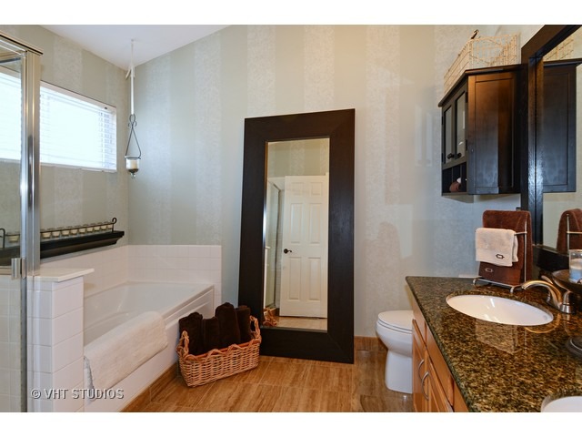 3282 Stratton Ln, Aurora, IL 60502 photo 11