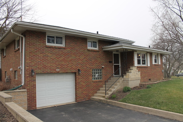 550 E Division St, Lockport, IL 60441 photo 1
