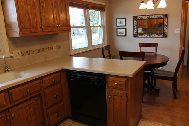550 E Division St, Lockport, IL 60441 photo 12