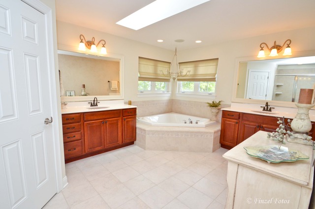 912 Silver Glen Rd, Mchenry, IL 60050 photo 13