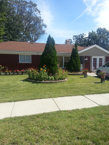 9441 Potter Rd, Des Plaines, IL 60016 photo 3