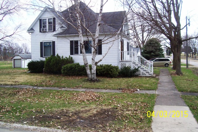 203 E Pine St, Manlius, IL 61338 photo 3
