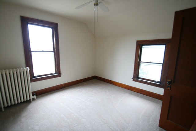 515 Forest Ave, Aurora, IL 60505 photo 12