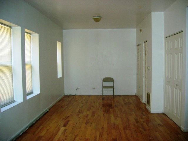 2107 E 67th St #103, Chicago, IL 60649 photo 2