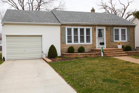 914 Douglas St, Morris, IL 60450 photo 1