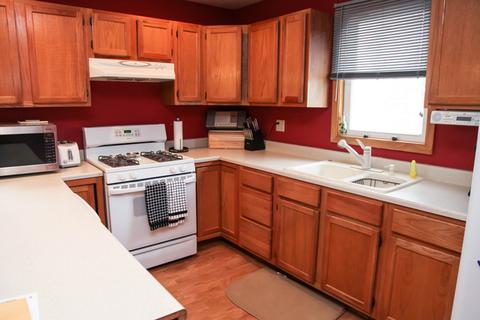 914 Douglas St, Morris, IL 60450 photo 5