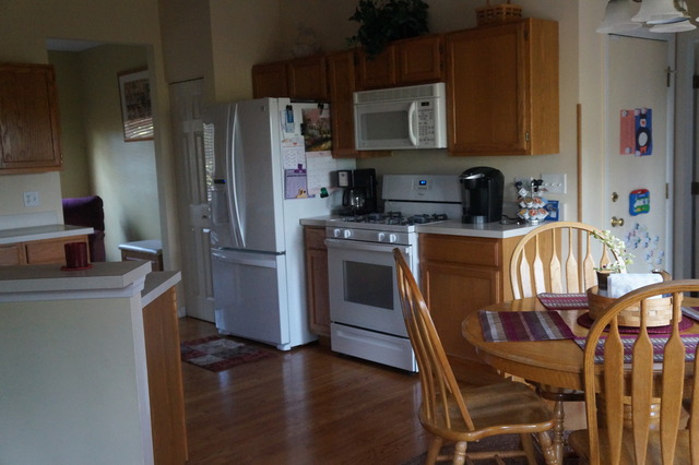 2043 Westridge Blvd, Bartlett, IL 60103 photo 2